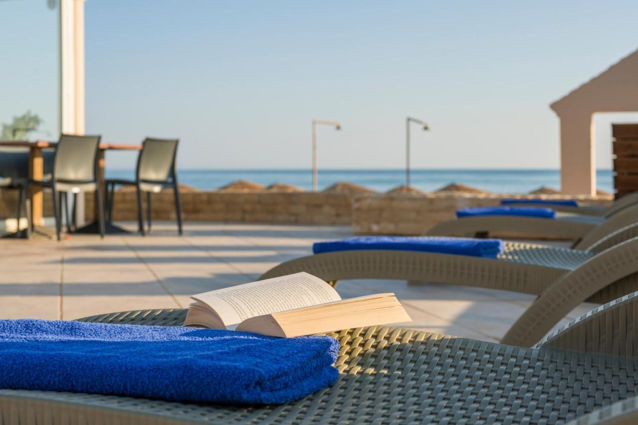 Hotel Caretta Beach Gerani  Exterior photo